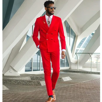 Двубортные красные мужские костюмы Приталенного покроя, свадебный смокинг жениха с отворотом, 2 предмета, модный мужской пиджак с брюками По последнему слову моды